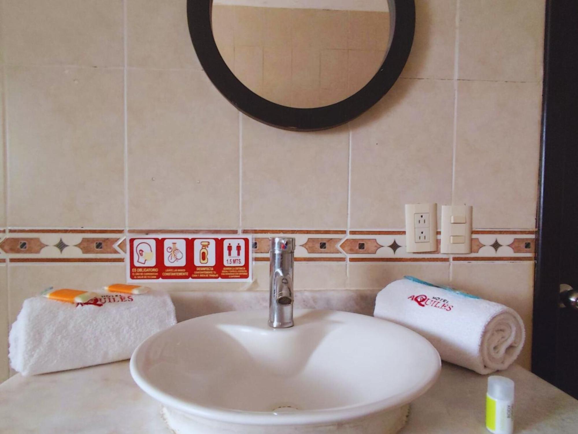 Hotel Aquiles Guadalajara Cameră foto