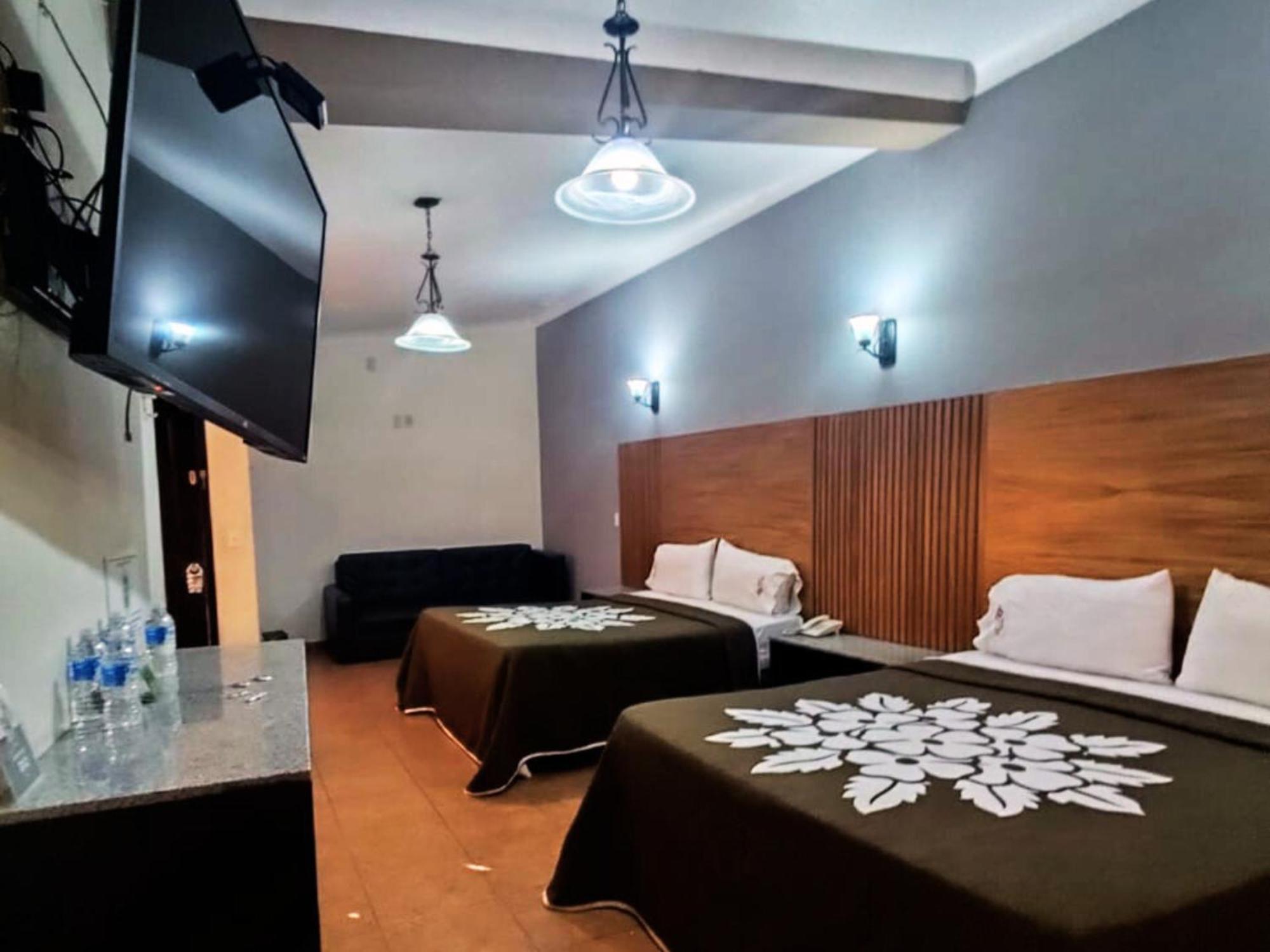 Hotel Aquiles Guadalajara Cameră foto